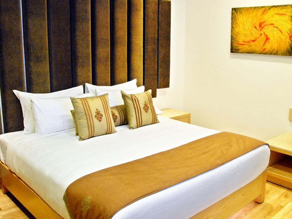 Hotel New Walnut Castle Paharganj Zewnętrze zdjęcie