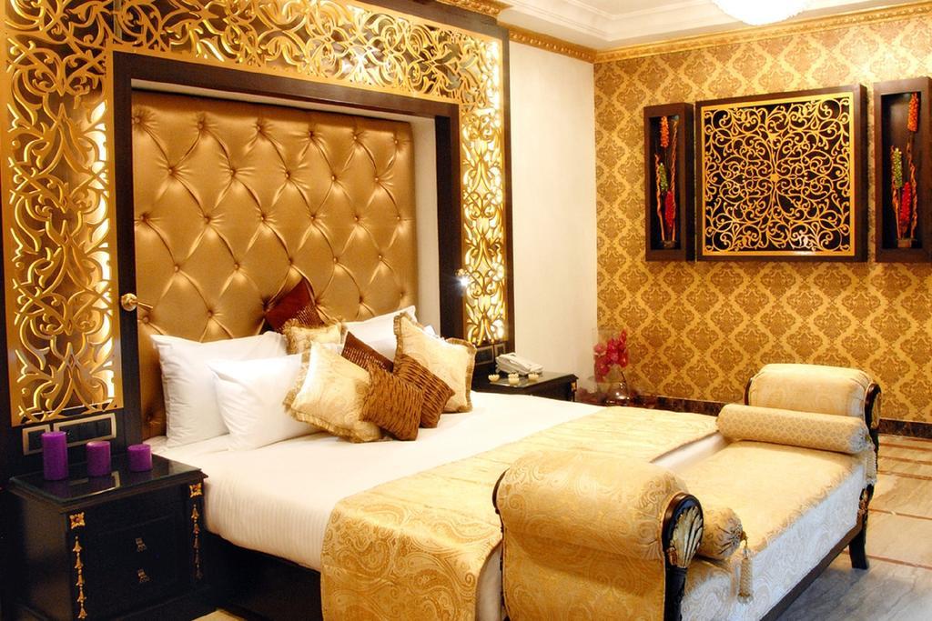 Hotel New Walnut Castle Paharganj Zewnętrze zdjęcie