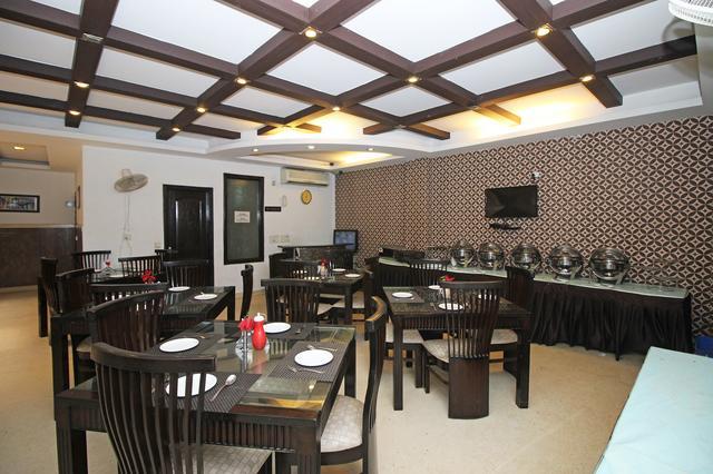 Hotel New Walnut Castle Paharganj Zewnętrze zdjęcie