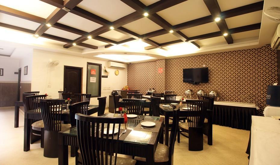 Hotel New Walnut Castle Paharganj Zewnętrze zdjęcie
