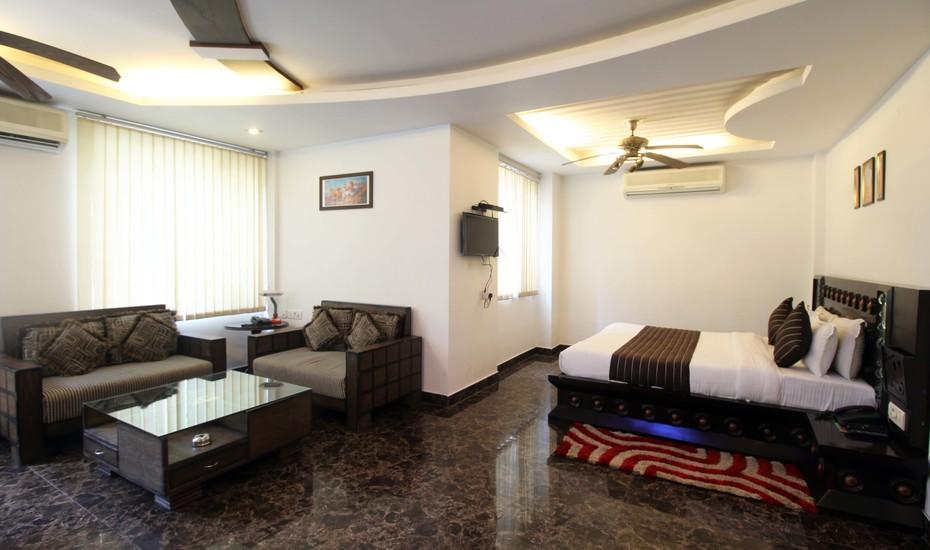 Hotel New Walnut Castle Paharganj Zewnętrze zdjęcie