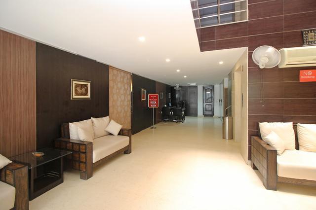Hotel New Walnut Castle Paharganj Zewnętrze zdjęcie